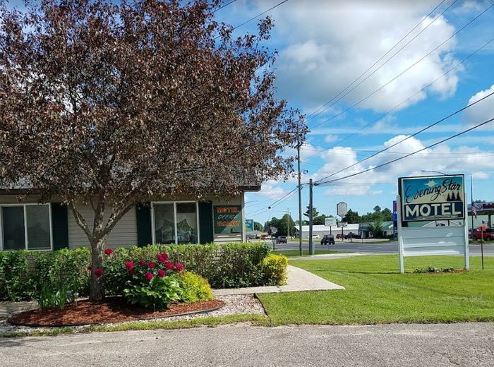 Evening Star Motel - Web Listing (newer photo)